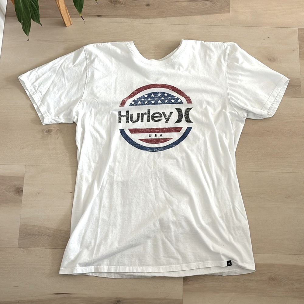 Men’s Hurley shirt